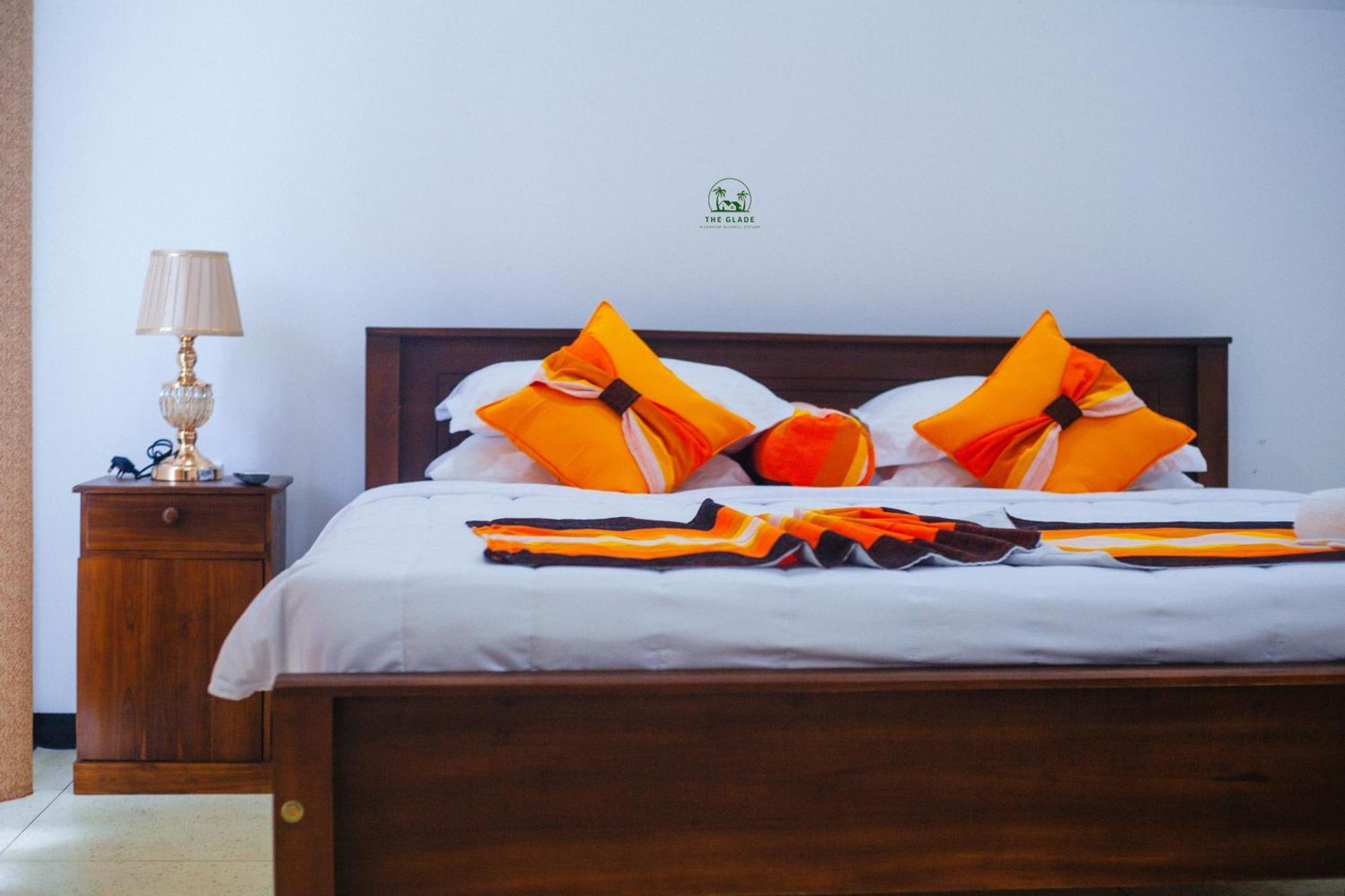 The Glade Aparthotel Weligama Exteriör bild