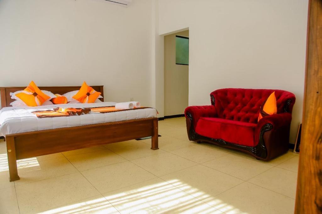 The Glade Aparthotel Weligama Exteriör bild