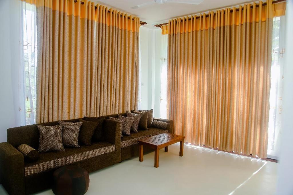 The Glade Aparthotel Weligama Exteriör bild